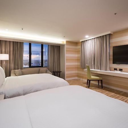 Wemeet Hotel Pingtung Exterior foto
