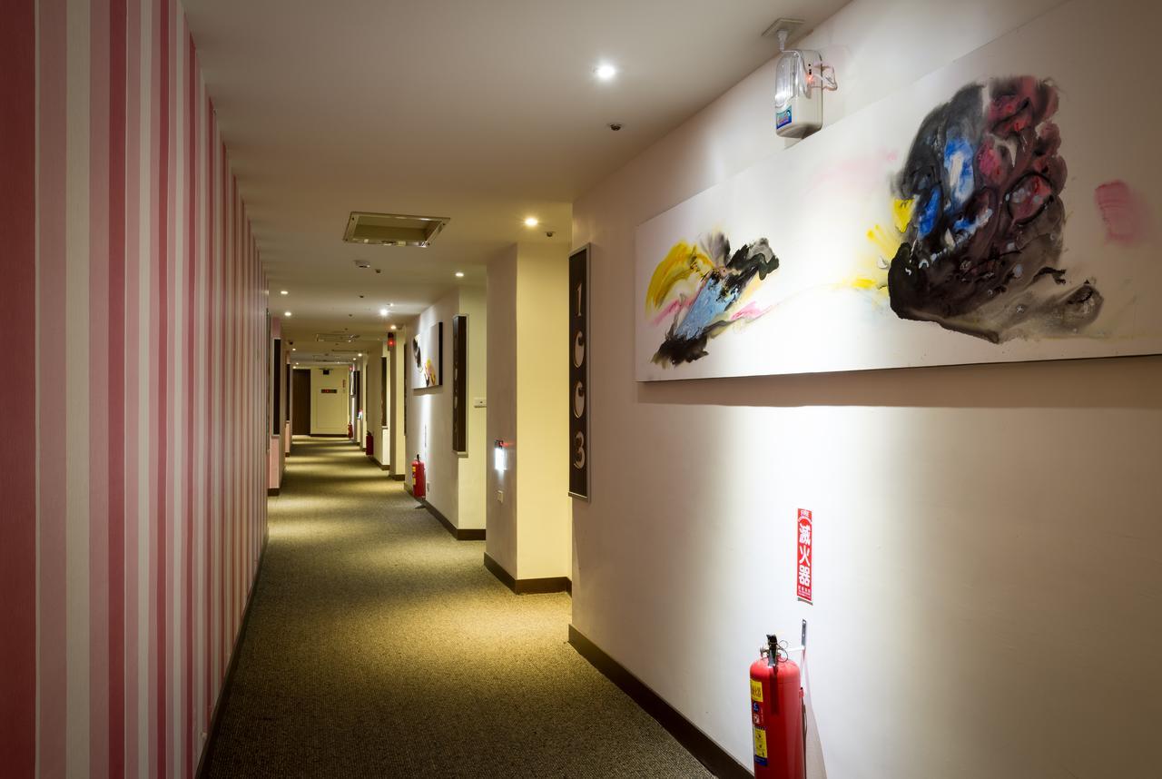 Wemeet Hotel Pingtung Exterior foto