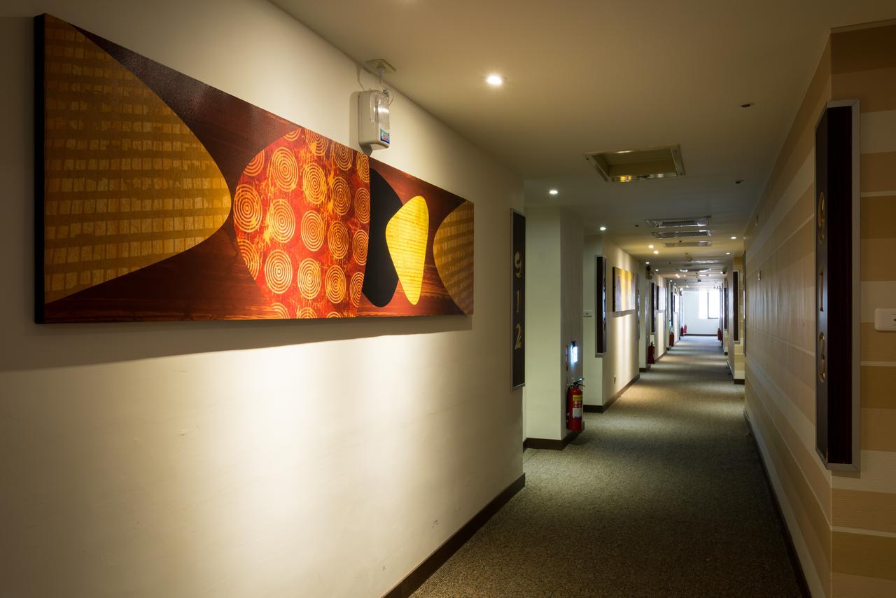 Wemeet Hotel Pingtung Exterior foto