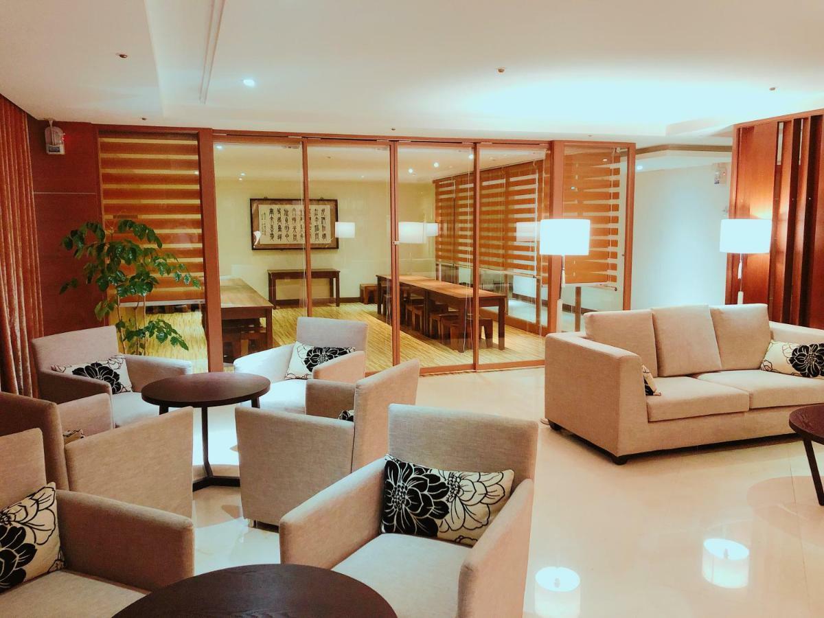 Wemeet Hotel Pingtung Exterior foto