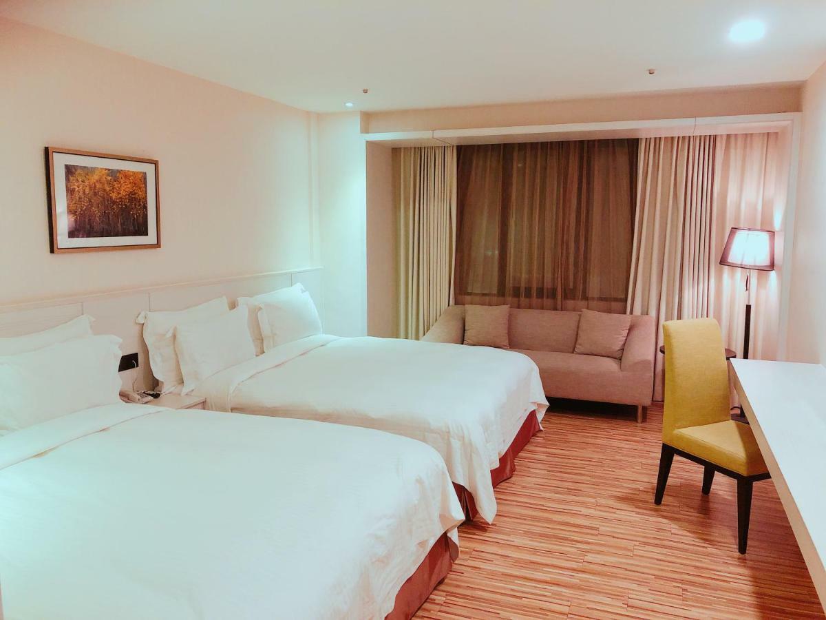 Wemeet Hotel Pingtung Exterior foto