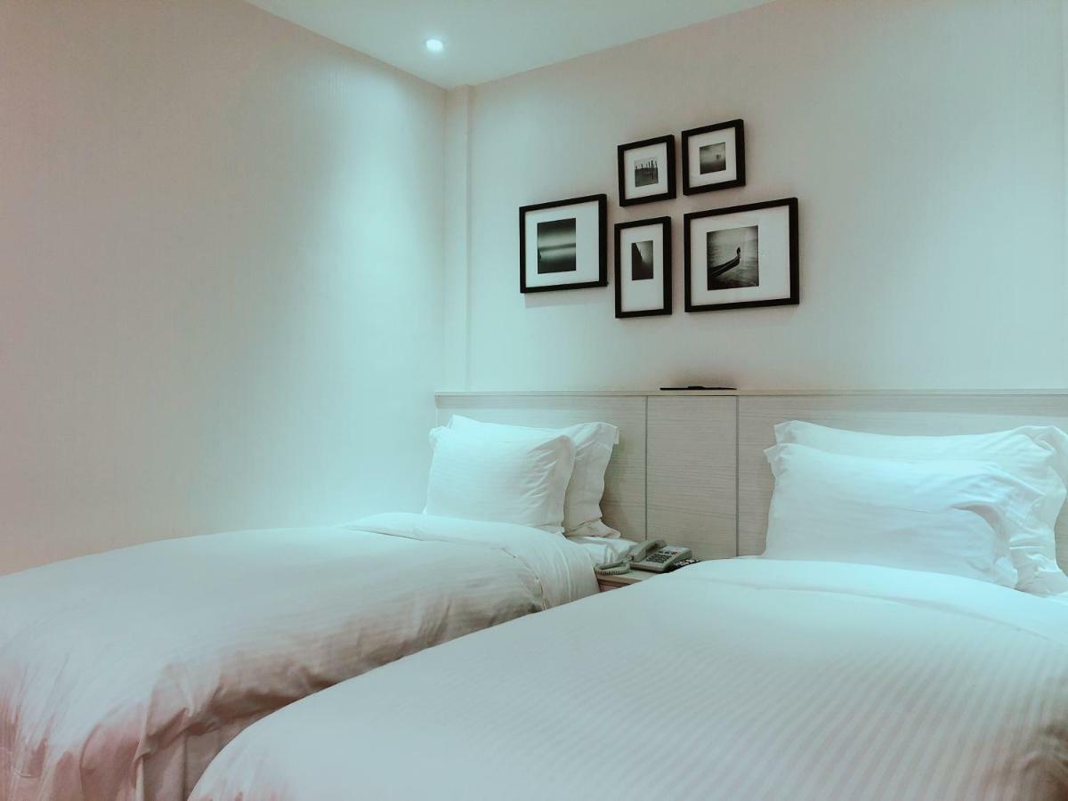 Wemeet Hotel Pingtung Exterior foto